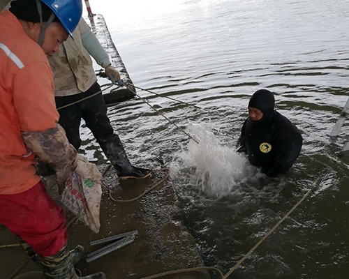 上海水下安装队