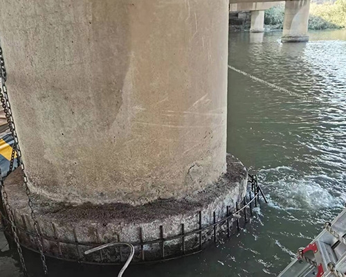 水下加固安装现场